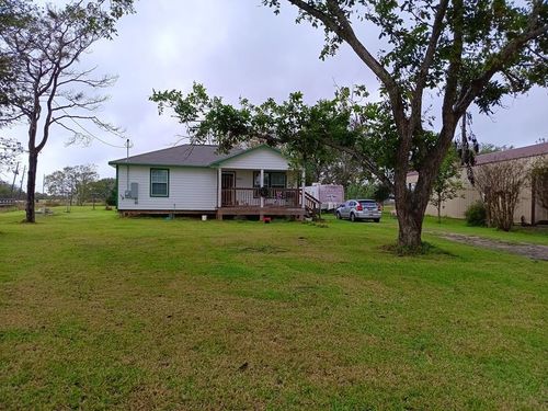 3832 County Road 211, Danbury, TX, 77534-8815 | Card Image