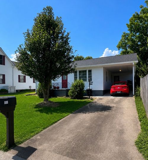 808 Georgia Ave, Etowah, TN, 37331-1125 | Card Image