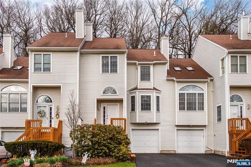 38 Noelle Ct, Lincoln Park, NJ, 07035-2256 | Card Image
