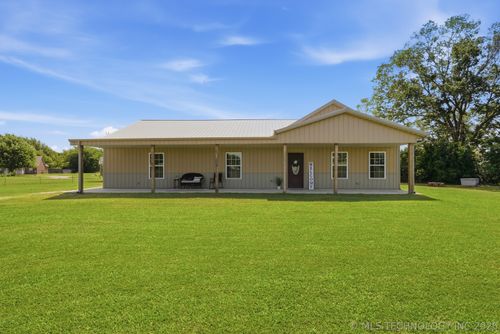1102 W Main St, Beggs, OK, 74421-3215 | Card Image