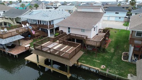 1031 Redfish St, Bayou Vista, TX, 77563-2711 | Card Image