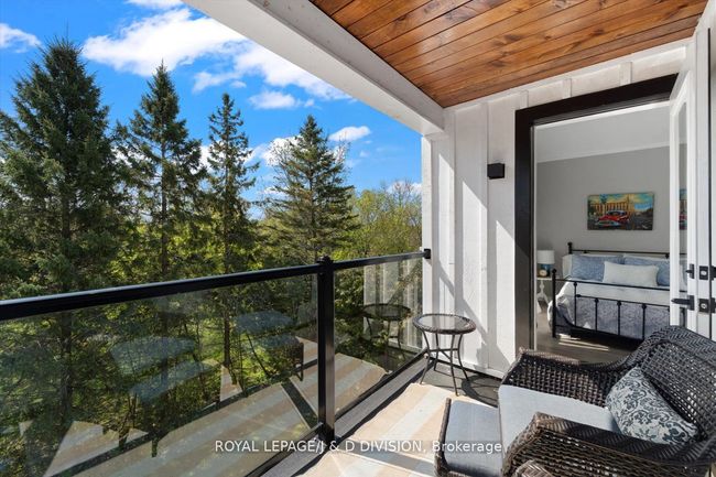 15 Malone Rd, House other with 6 bedrooms, 5 bathrooms and 4 parking in Jacksons Point ON | Image 19