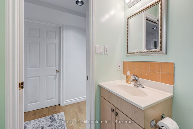 8 Willow Dr, House other with 5 bedrooms, 4 bathrooms and 3 parking in Tiny ON | Image 38