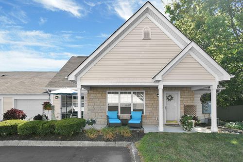 7933 Meadowlark Ln S, Reynoldsburg, OH, 43068-4927 | Card Image