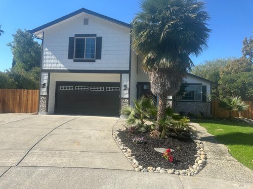 137 Valhalla Ct, Vacaville, CA, 95687-6225 | Card Image
