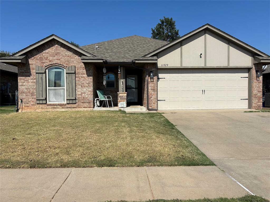 8th St, Yukon, OK 73099