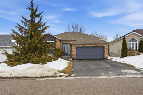 63 Court Dr, Paris, ON, N3L4C1 | Card Image