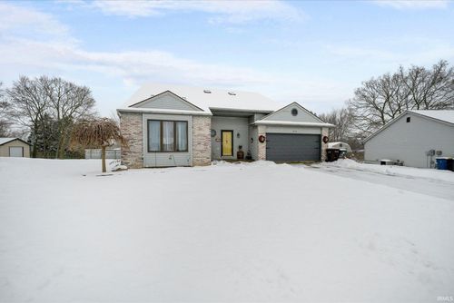 904 Elm St, Auburn, IN, 46706-3100 | Card Image