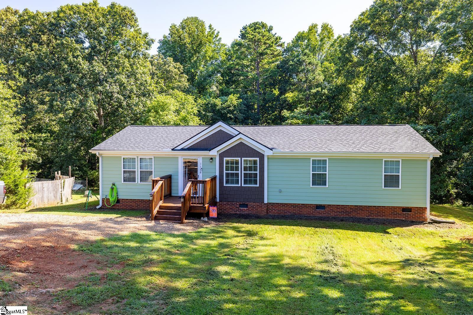 Christopher Ln, Liberty, SC 29657