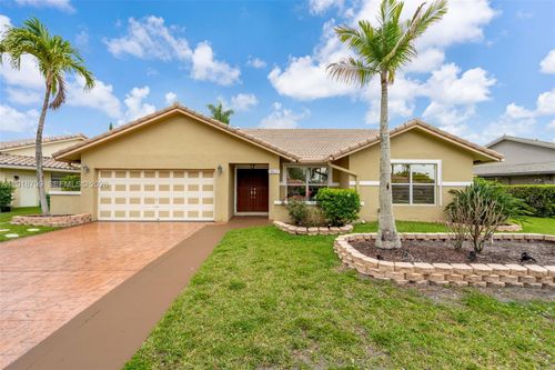 7817 Sunflower Dr, Margate, FL, 33063-6844 | Card Image