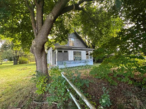 11265 Deer Lake St, Clare, MI, 48617-1101 | Card Image