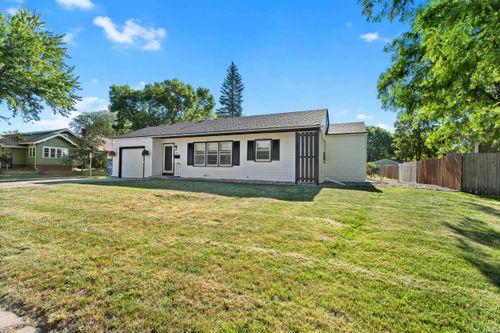 23 N Pine St, Vermillion, SD, 57069-2806 | Card Image