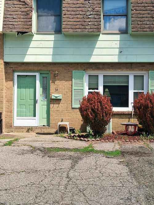 34 Owl Ct, Wheeling, WV, 26003-2637 | Card Image