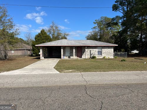 621 Pinewood St, Folkston, GA, 31537-8013 | Card Image