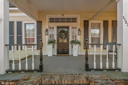 1102 Shreveport Rd, Minden, LA, 71055-3705 | Card Image