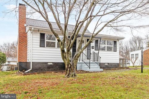 4004 Oak St, WILMINGTON, DE, 19808-5722 | Card Image