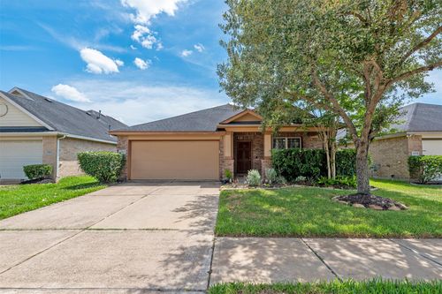 2003 Lansing Cove Drive, Fresno, TX, 77545 | Card Image