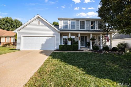 831 Spring Crest Dr, Fenton, MO, 63026-3940 | Card Image