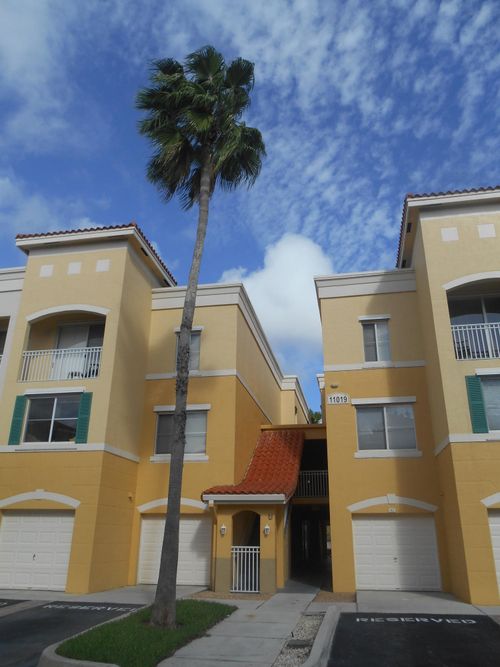 301-11019 Legacy Ln, Palm Beach Gardens, FL, 33410-3614 | Card Image