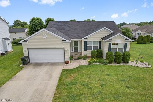 6514 Candlestick Ave Ne, Canton, OH, 44721-2503 | Card Image
