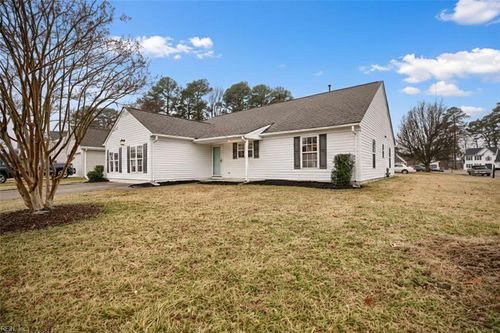 82 Red Robin Turn, Hampton, VA, 23669-5908 | Card Image