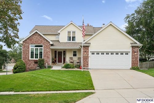 4541 Eagle Ridge Rd, Lincoln, NE, 68516-3023 | Card Image