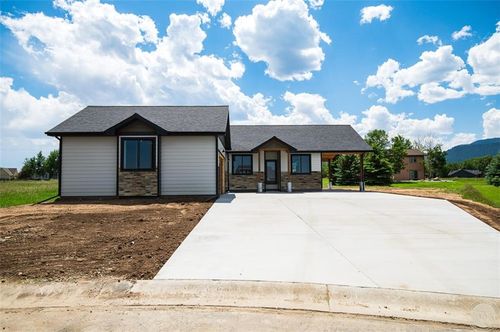 2055 Lazy J Cir, Red Lodge, MT, 59068 | Card Image