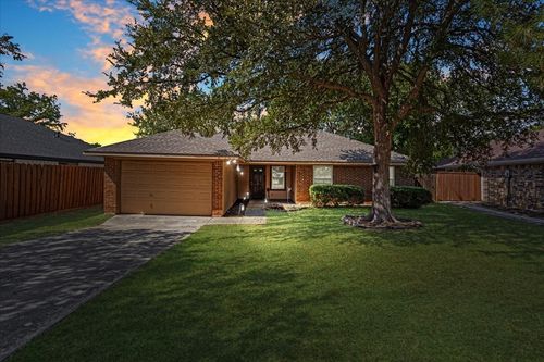 1104 Lock Rdg, Mckinney, TX, 75069-5318 | Card Image