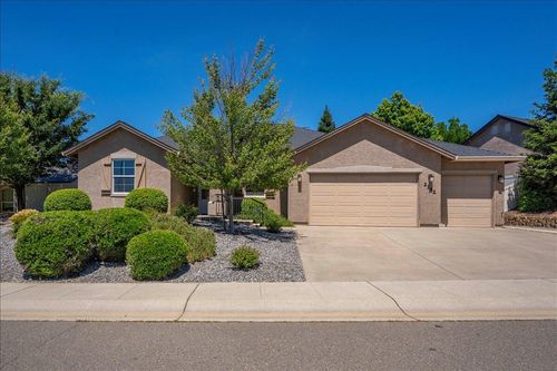 2142 Cadjew St, Redding, CA, 96003-9041 | Card Image