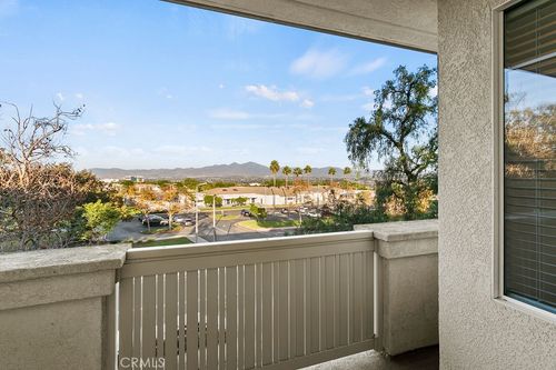 17 Aurora, Aliso Viejo, CA, 92656-7061 | Card Image
