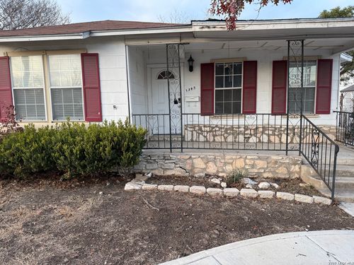 1345 W Hollywood Ave, San Antonio, TX, 78201-4512 | Card Image