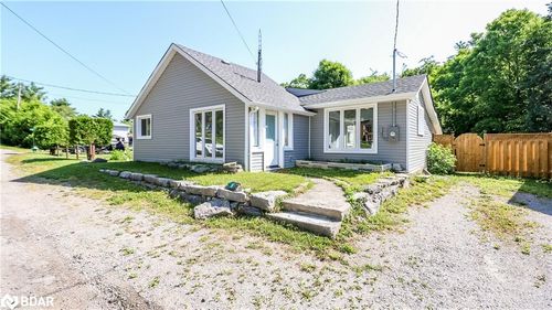 16 Lime St, Coboconk, ON, K0M1K0 | Card Image
