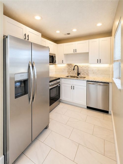 205-61 Woodland Dr, VERO BEACH, FL, 32962-3769 | Card Image