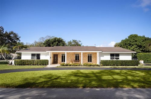 15700 Sw 77th Ct, Palmetto Bay, FL, 33157-2337 | Card Image