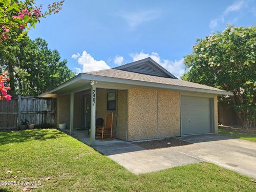 7401 Coker Ct, Wilmington, NC, 28411-8325 | Card Image