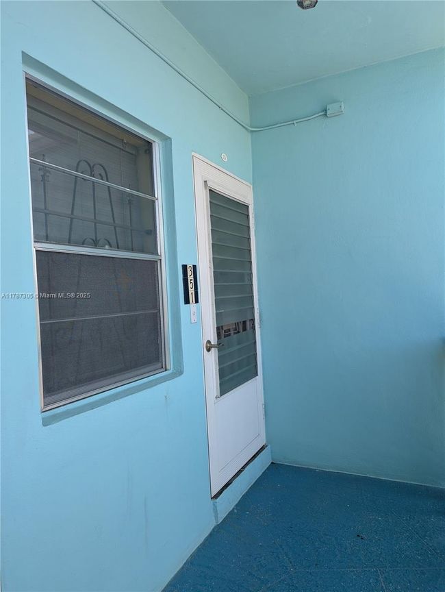 APT-351 - 1501 Ne Miami Gardens Dr, Condo with 2 bedrooms, 2 bathrooms and null parking in Miami FL | Image 36