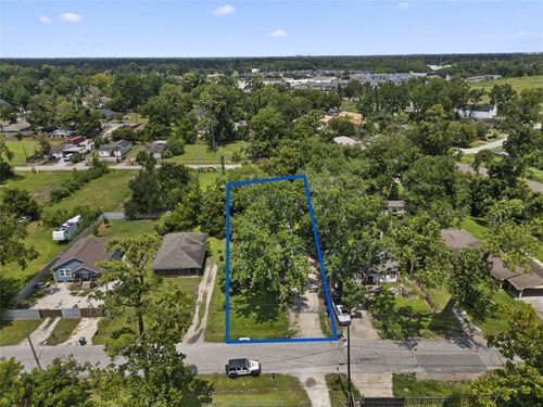 9313 Sherbourne St, Houston, TX, 77016-4923 | Card Image