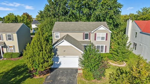 1303 Bridgehampton Dr, Plainfield, IL, 60586-5828 | Card Image