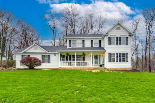 6240 Ewe Dr, Clinton, OH, 44216-8638 | Card Image