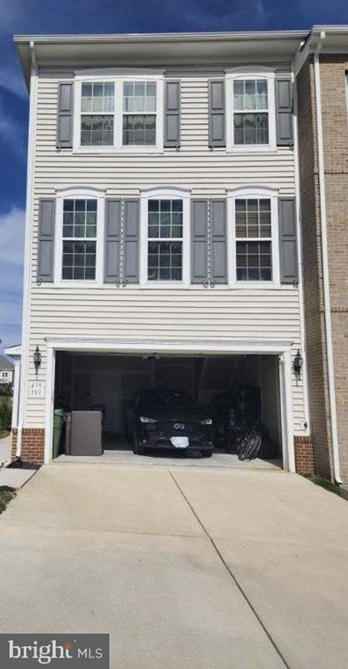 apt-101-439 Foxglove Way, STAFFORD, VA, 22554-6853 | Card Image