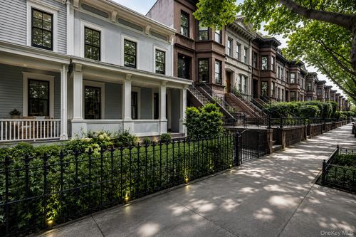 47 Chauncey Street, New York, NY, 11233 | Card Image