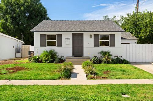 17832 Rhoda St, Encino, CA, 91316-1119 | Card Image