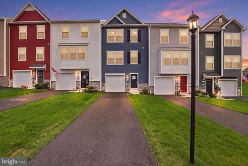 165 Homestead Dr, HANOVER, PA, 17331-8050 | Card Image