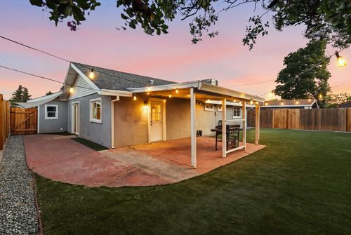 6577 Thomas Drive, North Highlands, CA, 95660 | Card Image