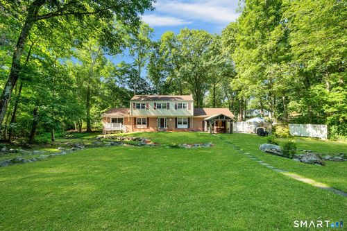 31 Granite Dr, Norwalk, CT, 06851-1204 | Card Image