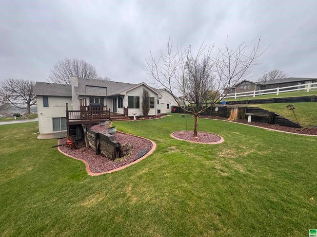 951 Springbrook Dr, House other with 3 bedrooms, 3 bathrooms and null parking in Hinton IA | Image 5
