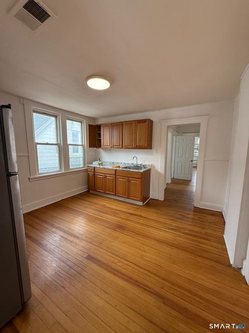3-177 Read St, Bridgeport, CT, 06607-2020 | Card Image