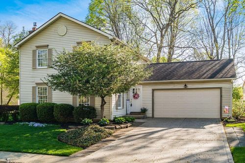 5228 Hialeah Ct, Columbus, OH, 43221-5716 | Card Image