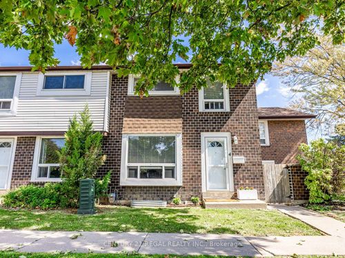 4 Groves Lane, Ajax, ON, L1S3C8 | Card Image