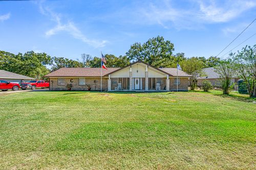 1075 Oak Ridge Dr, Terrell, TX, 75160-6638 | Card Image